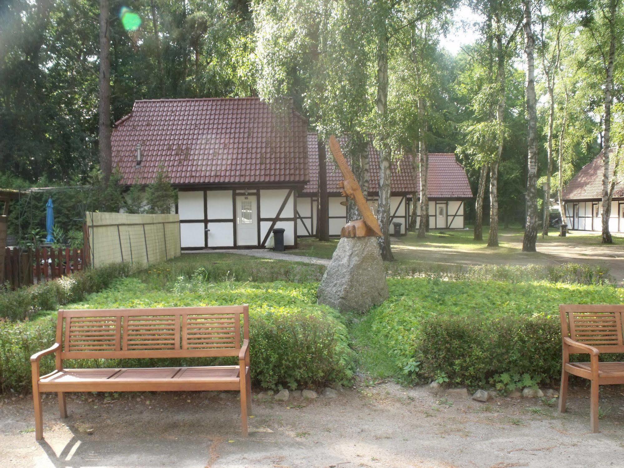 Seehotel Schorfheide Althuttendorf Buitenkant foto